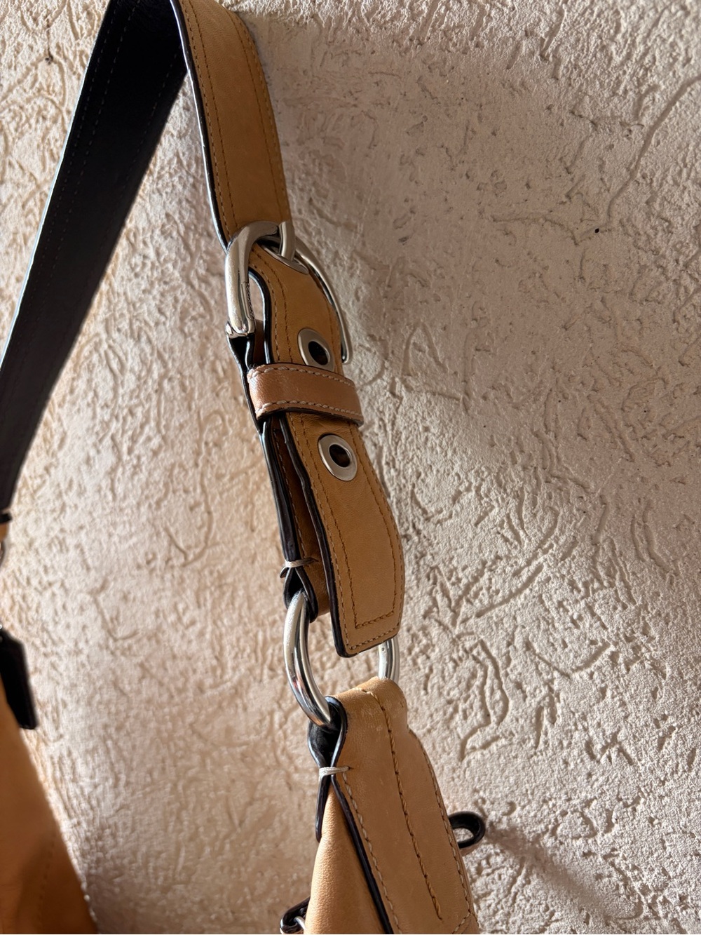 Coach SoHo leather shoulder bag - Picture 9 of 12
